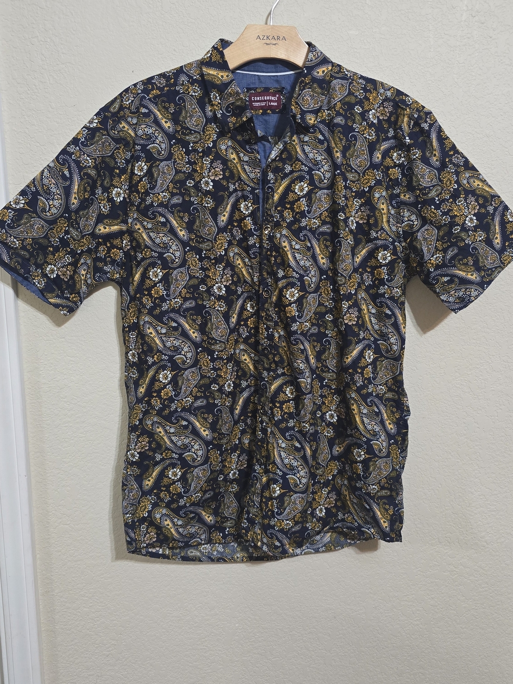 Country Club Casual Paisley Short Sleeve Button-Down Shirt - Navy & Gold